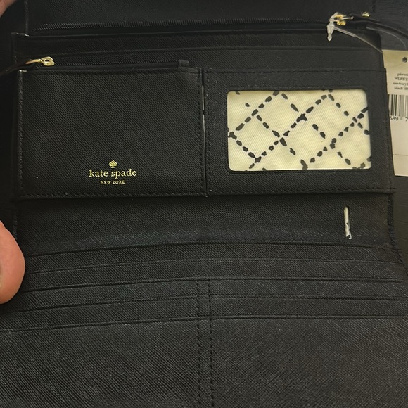New with tags Kate spade wallet - Picture 3 of 5
